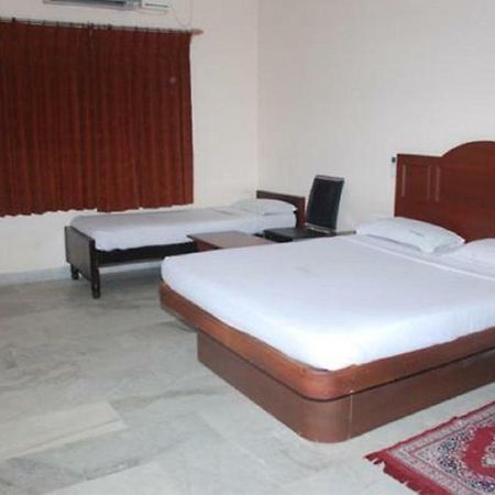 Hotel Vpn Residency Velankanni Exteriör bild